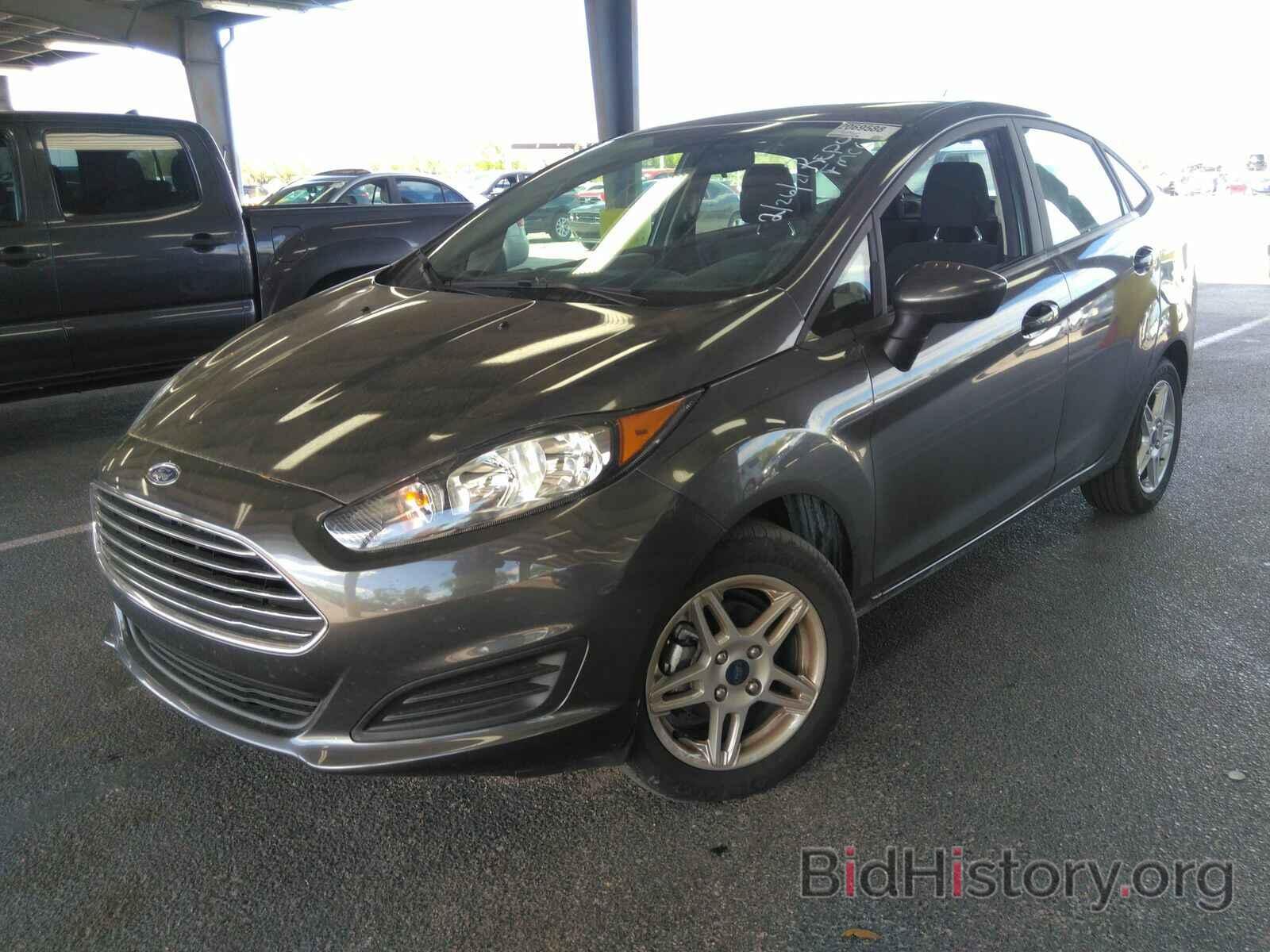 Photo 3FADP4BJ3KM126143 - Ford Fiesta 2019