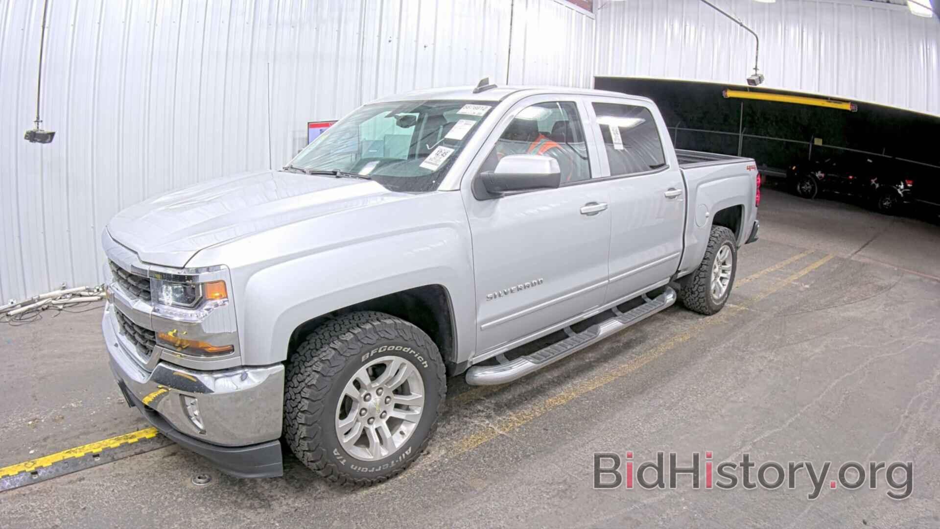 Photo 3GCUKREC5JG342172 - Chevrolet Silverado 1500 2018