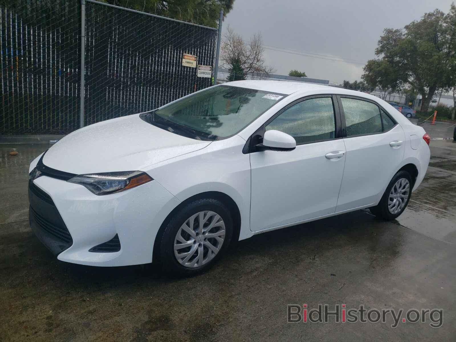 Photo 2T1BURHE1KC229135 - Toyota Corolla LE 2019