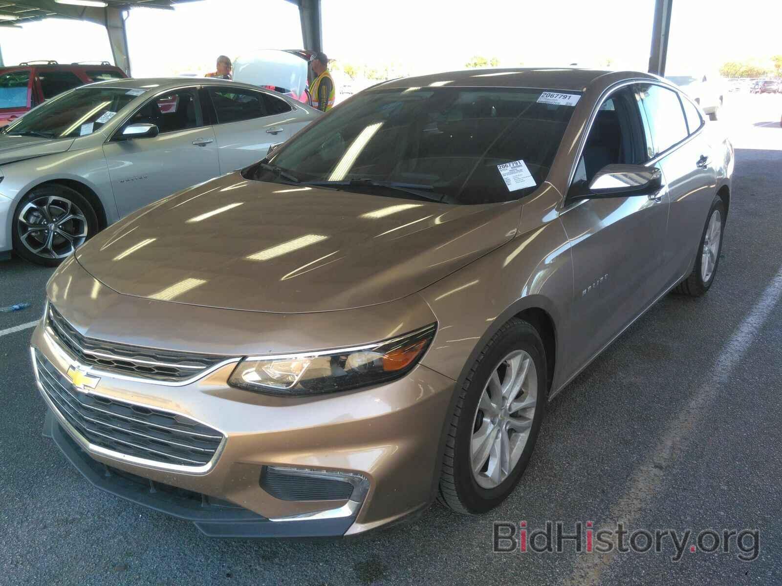 Photo 1G1ZD5ST0JF212274 - Chevrolet Malibu 2018