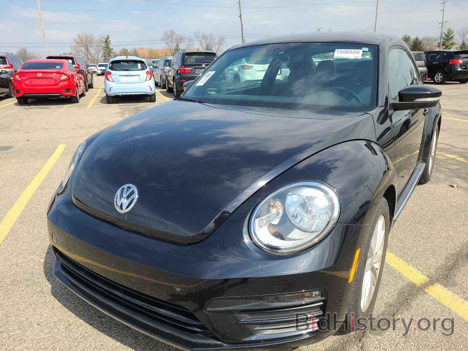 Photo 3VWFD7AT2JM710819 - Volkswagen Beetle 2018