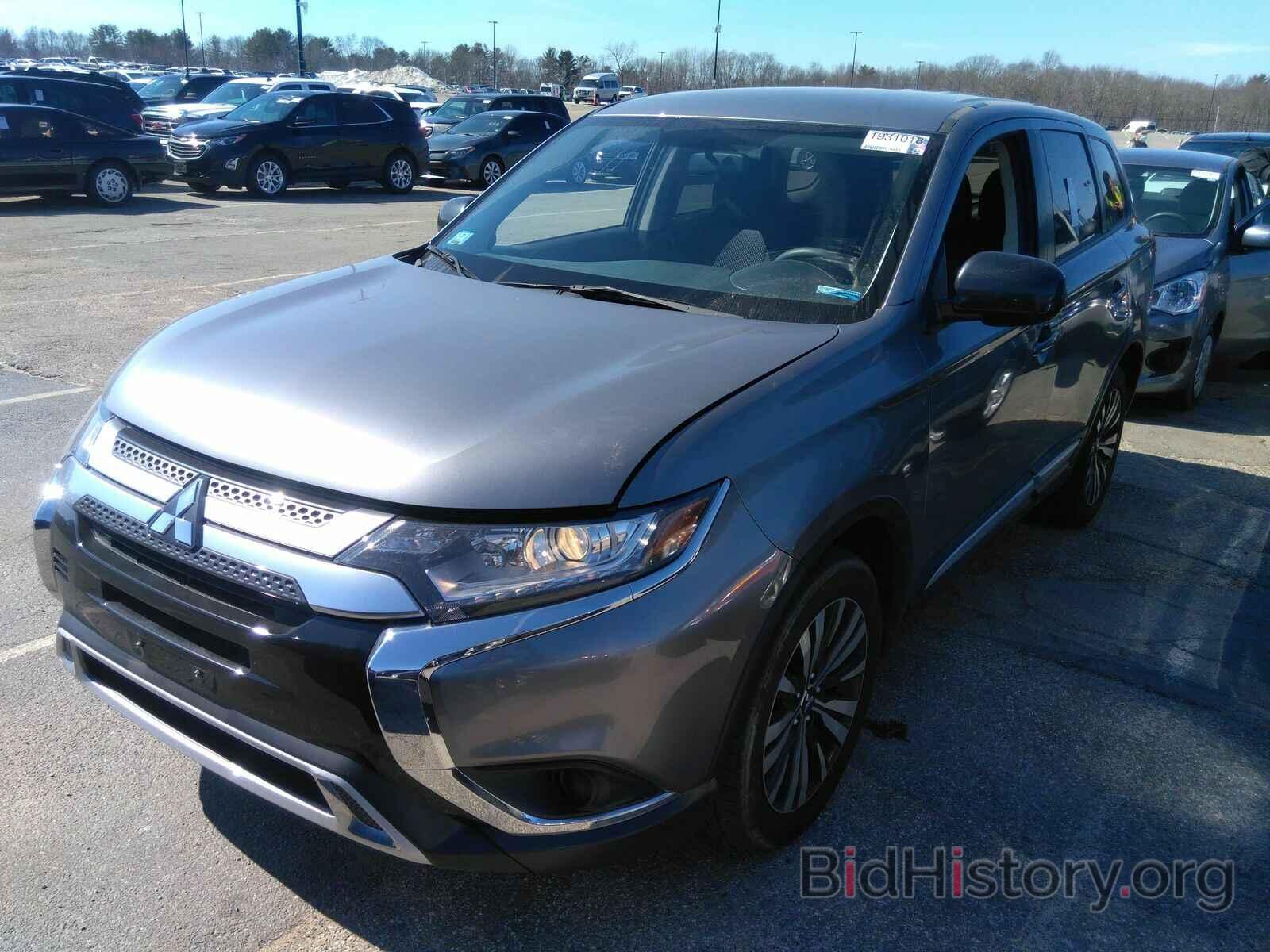 Photo JA4AZ3A32KZ014415 - Mitsubishi Outlander 2019