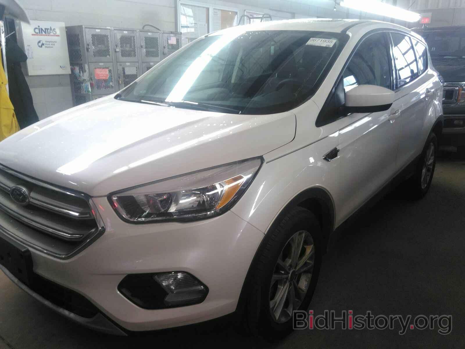 Photo 1FMCU0GDXHUE87394 - Ford Escape 2017