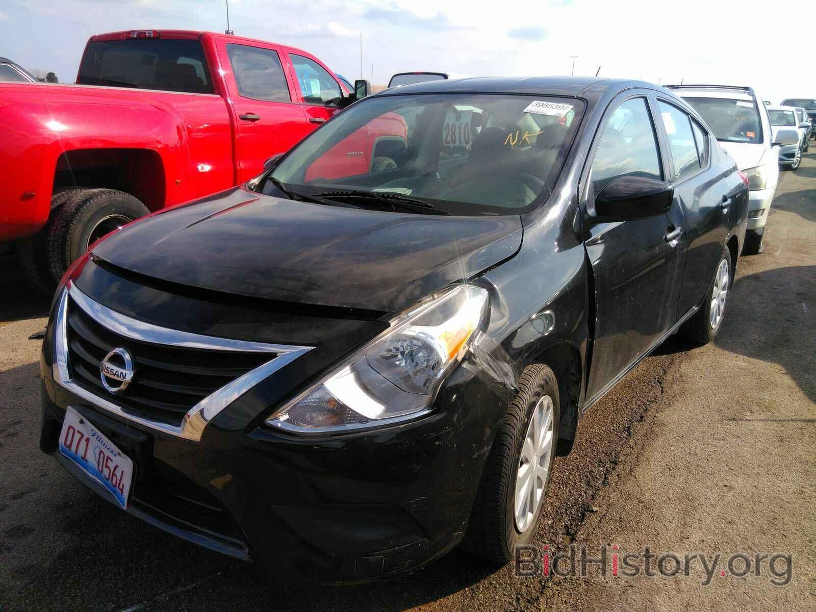 Photo 3N1CN7AP4HL890345 - Nissan Versa Sedan 2017