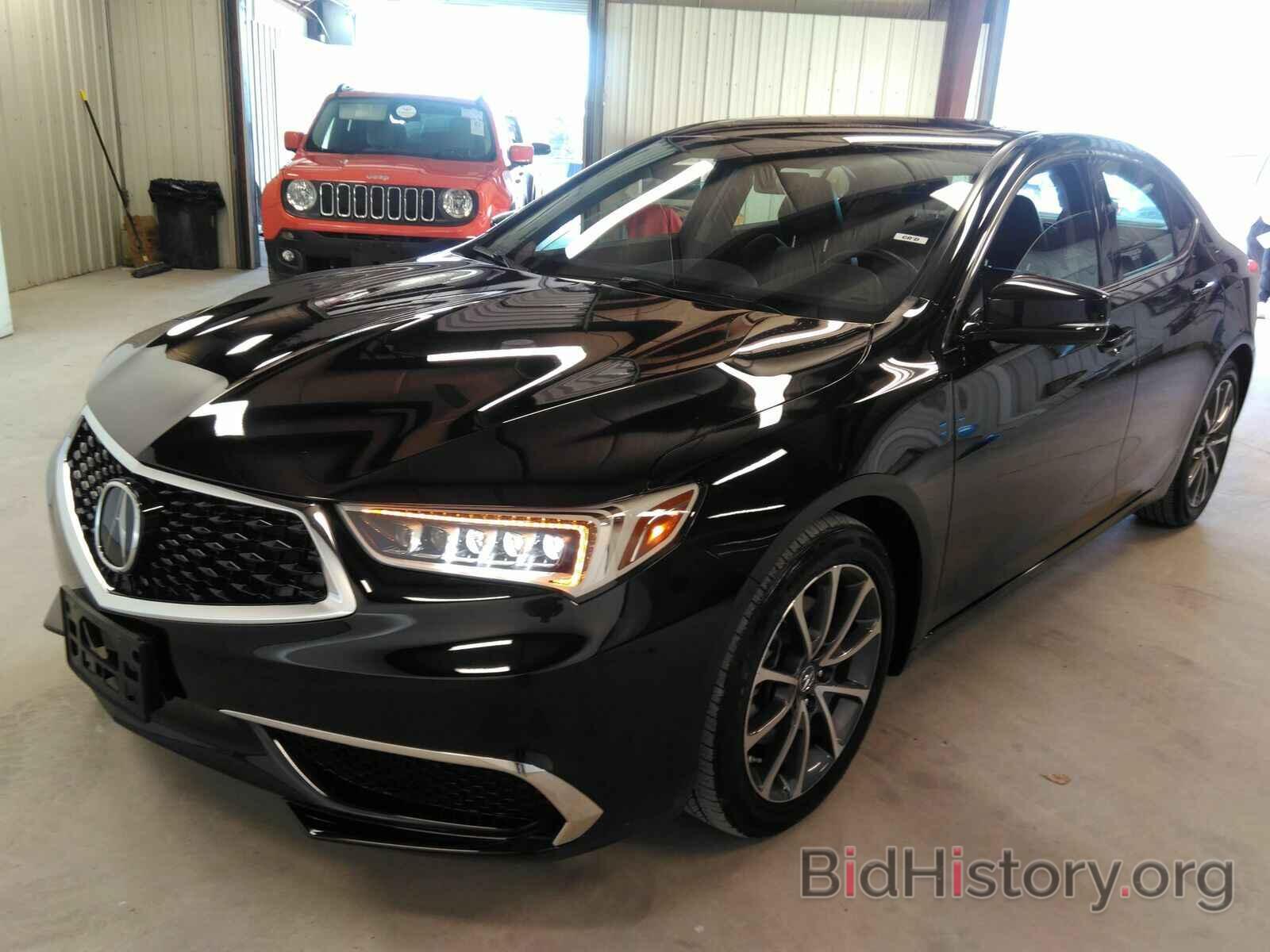 Photo 19UUB2F37JA008344 - Acura TLX 2018