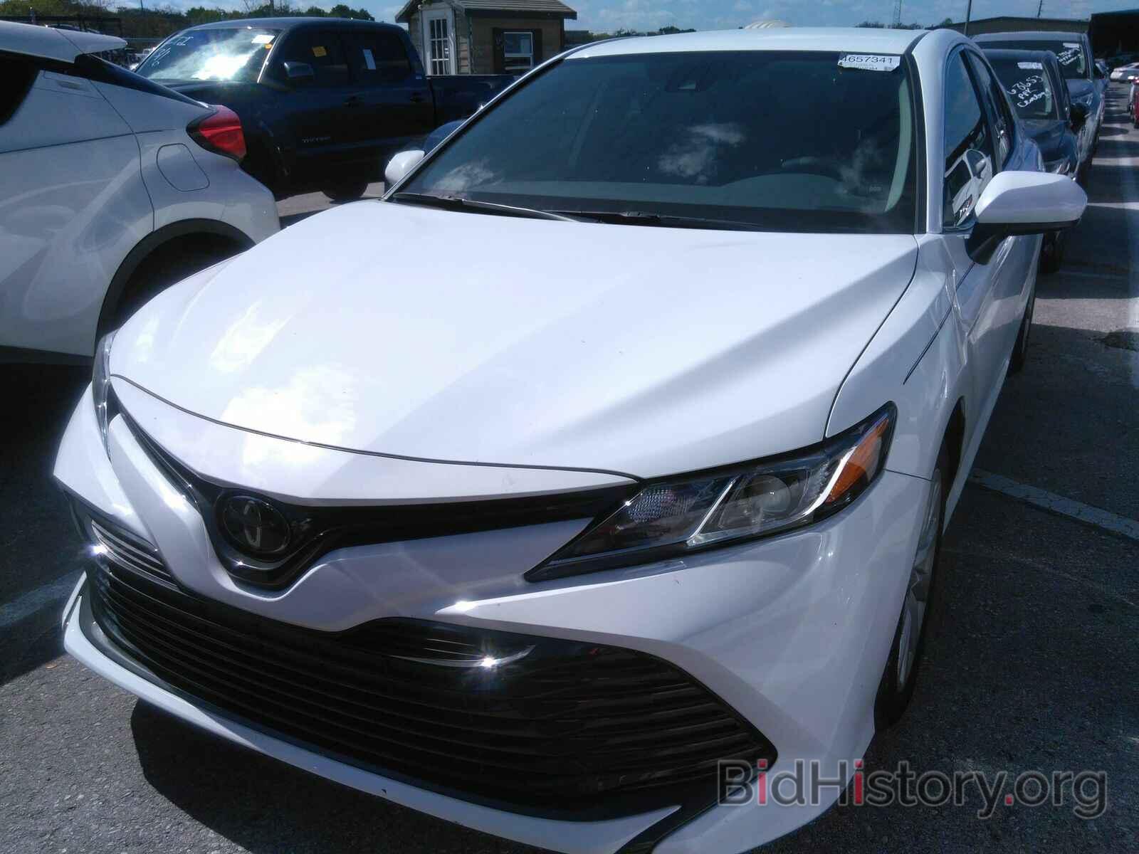 Photo 4T1B11HK2KU820606 - Toyota Camry LE 2019