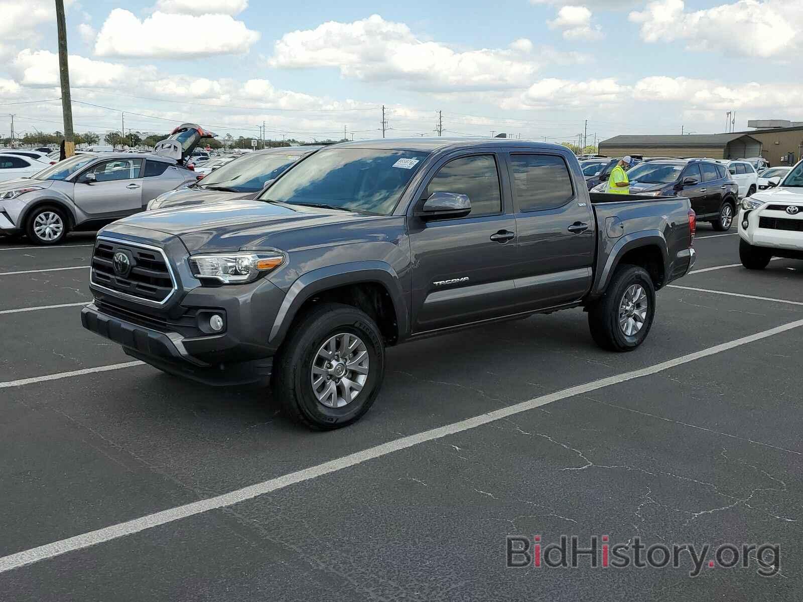 Photo 5TFAZ5CN8JX059207 - Toyota Tacoma 2018