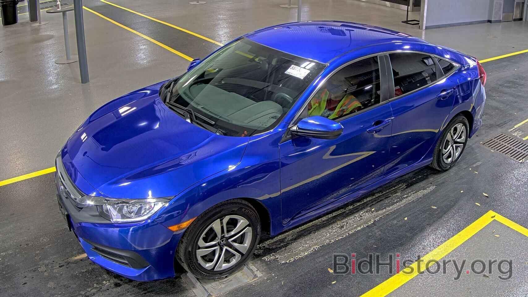 Photo 19XFC2F54JE020552 - Honda Civic Sedan 2018