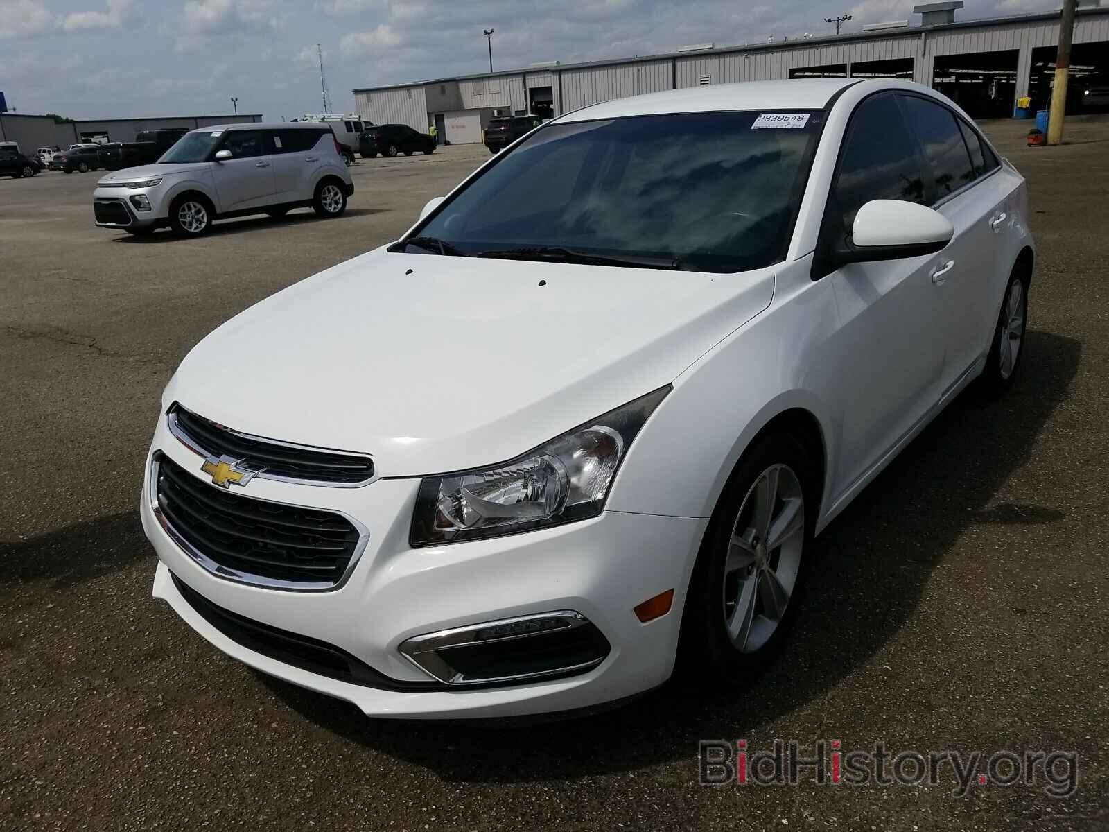 Photo 1G1PE5SB2F7146470 - Chevrolet Cruze 2015