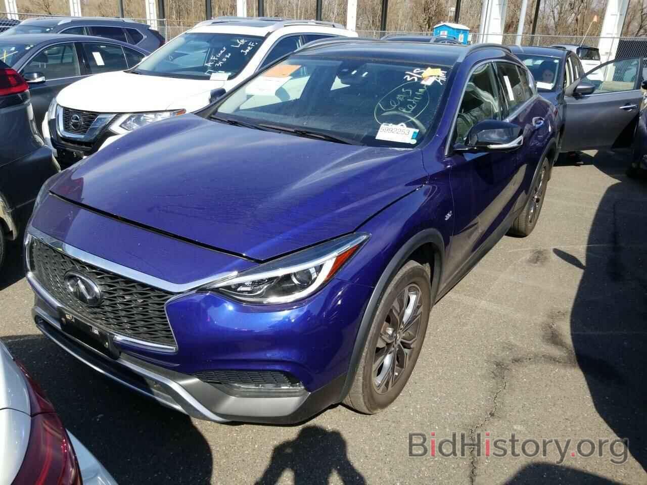 Фотография SJKCH5CR8JA052501 - INFINITI QX30 2018