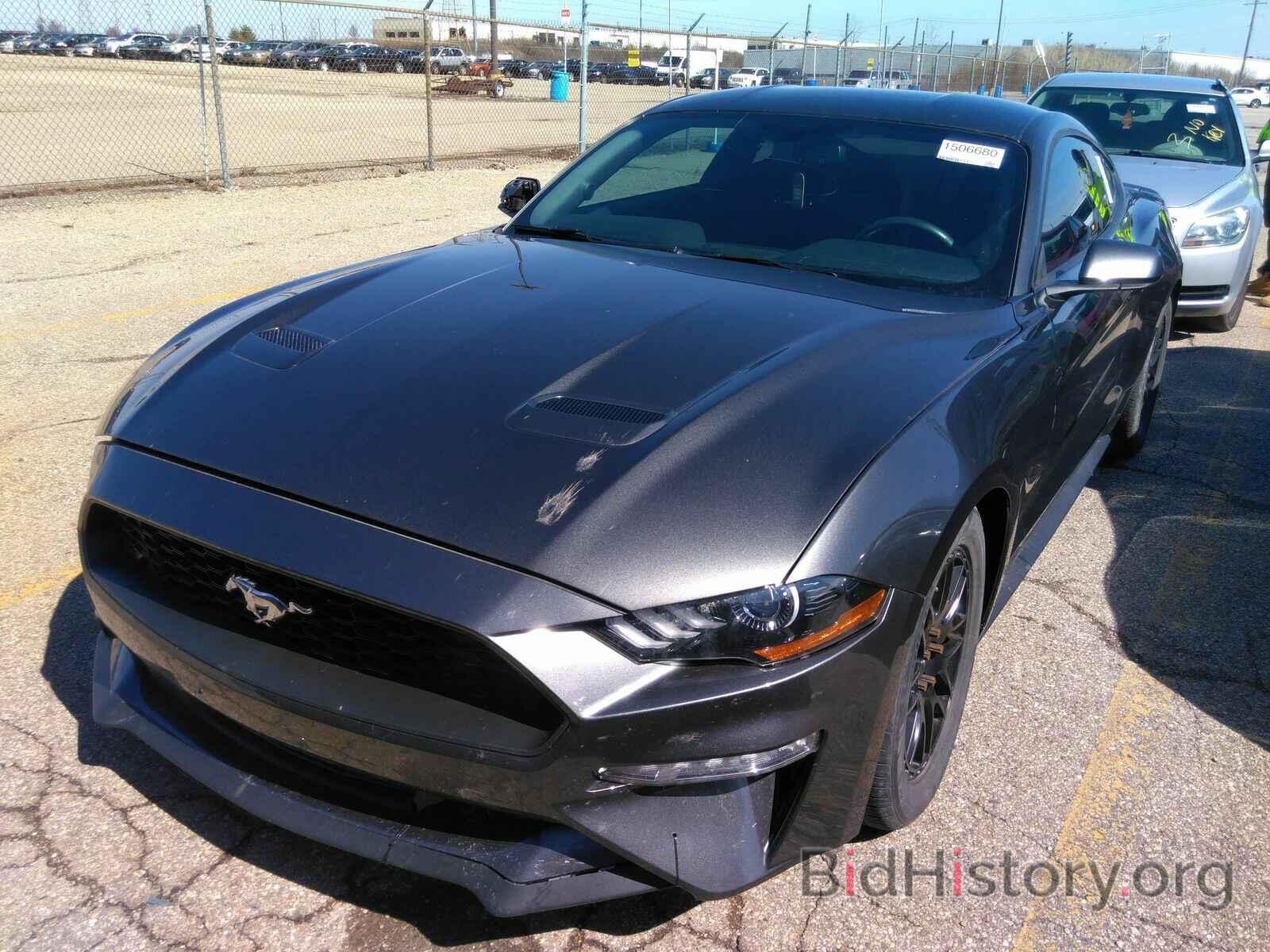 Photo 1FA6P8TH1J5126433 - Ford Mustang 2018