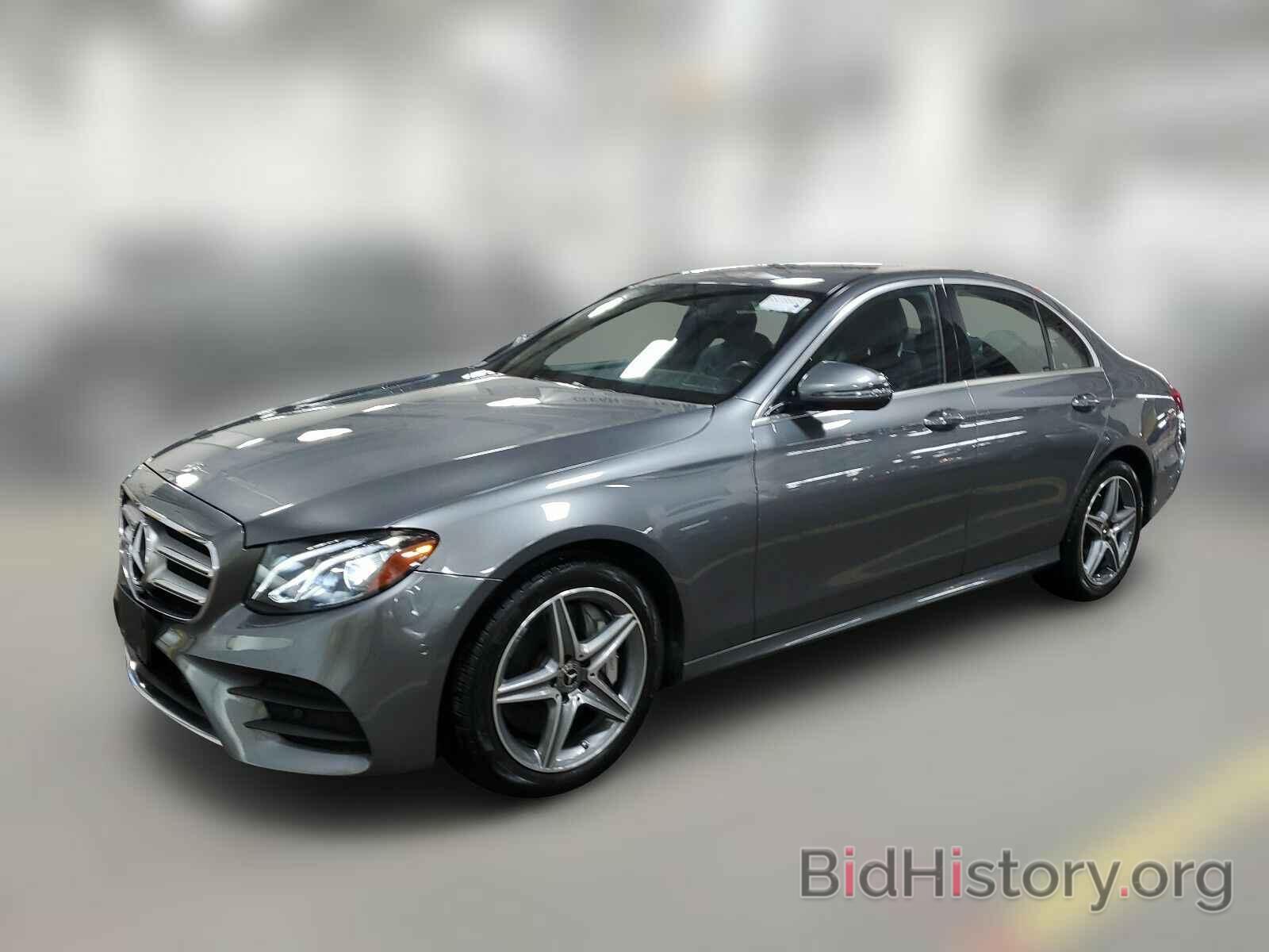 Photo WDDZF4KB6JA322669 - Mercedes-Benz E-Class 2018