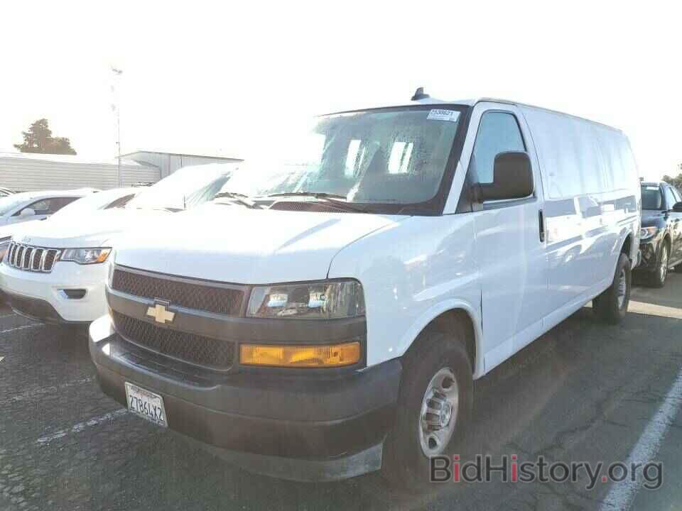 Photo 1GCWGBFG9L1127169 - Chevrolet Express Cargo Van 2020