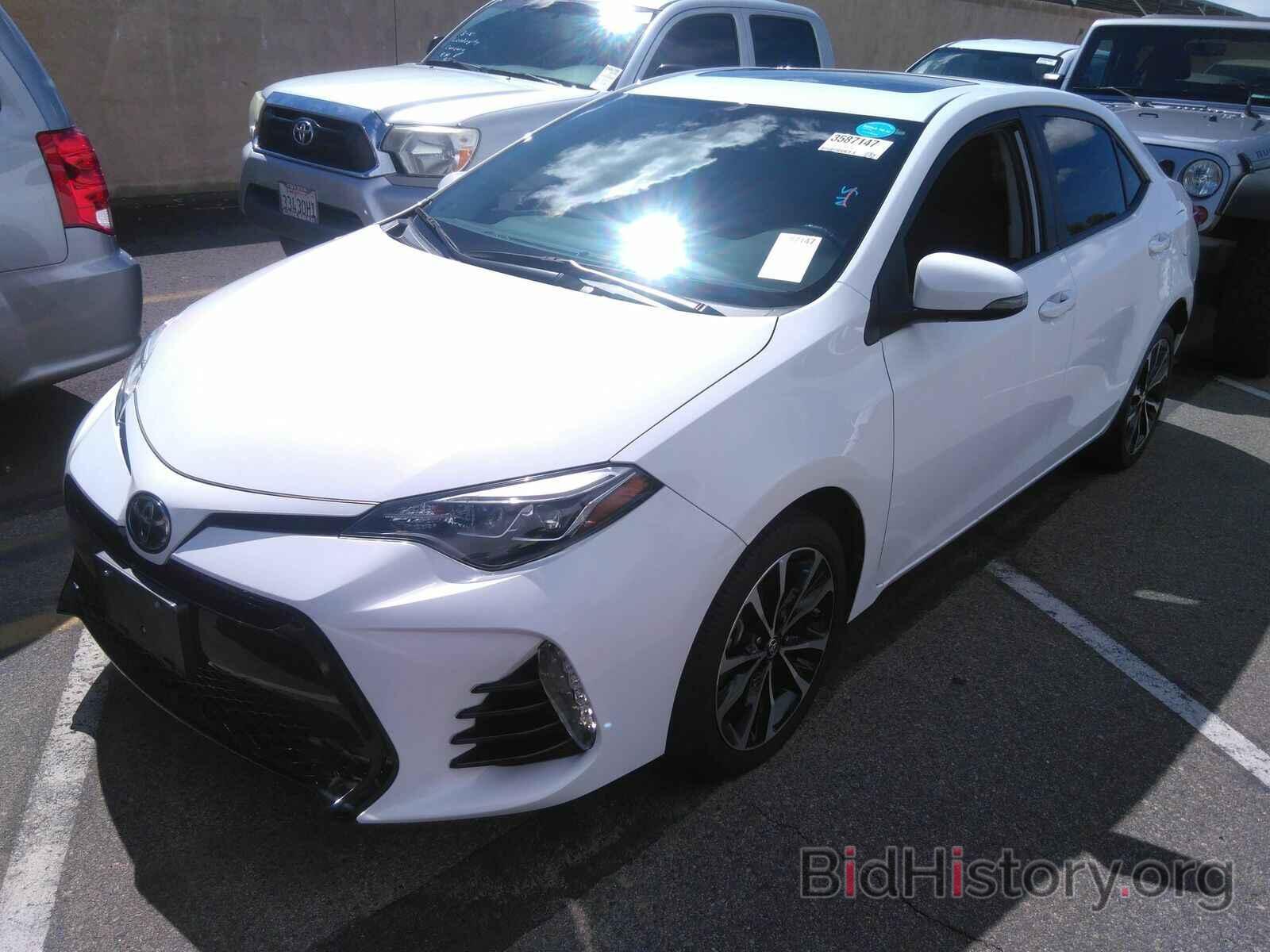 Photo 5YFBURHE7HP645506 - Toyota Corolla 2017