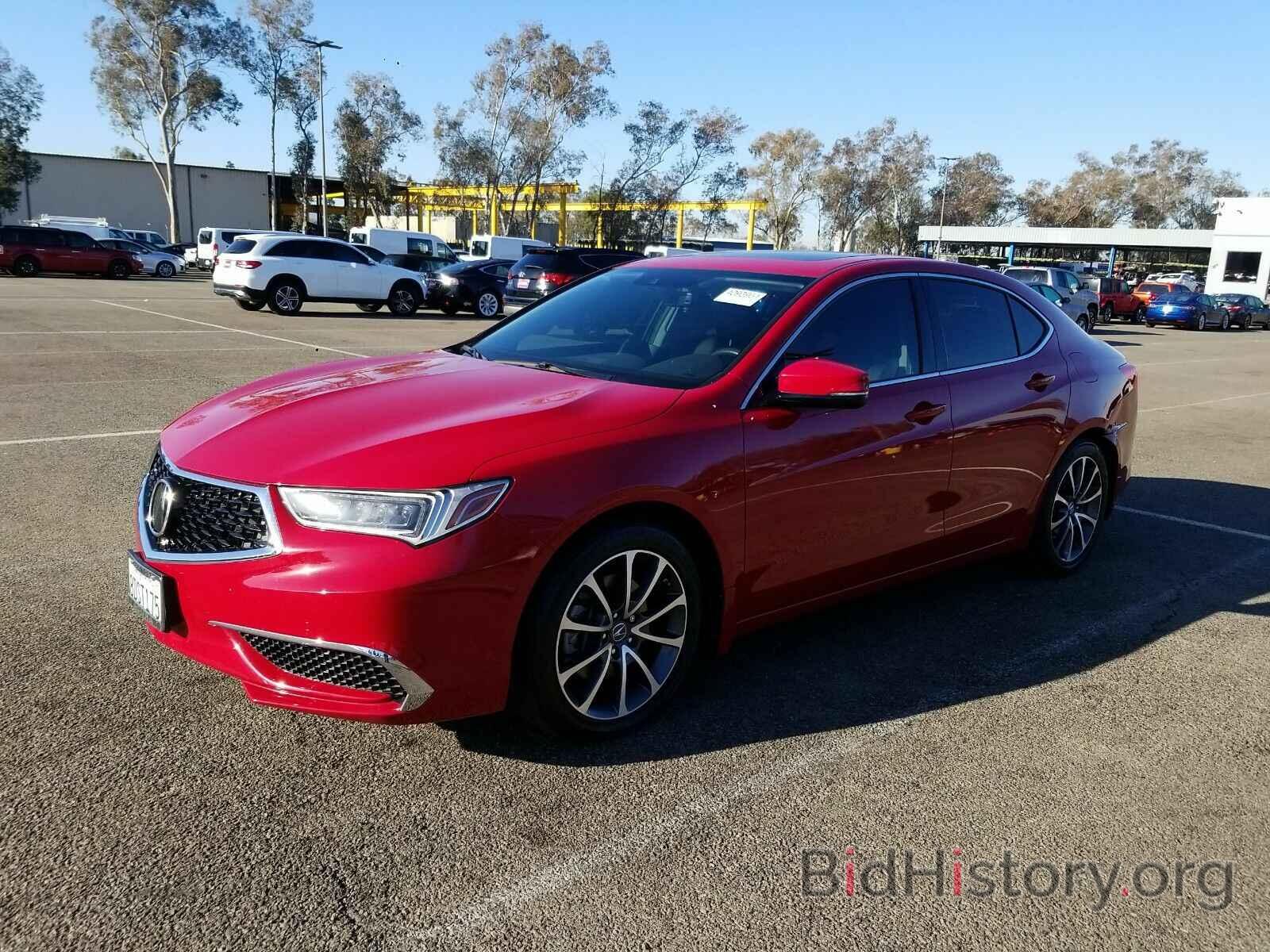 Фотография 19UUB2F38JA002181 - Acura TLX 2018