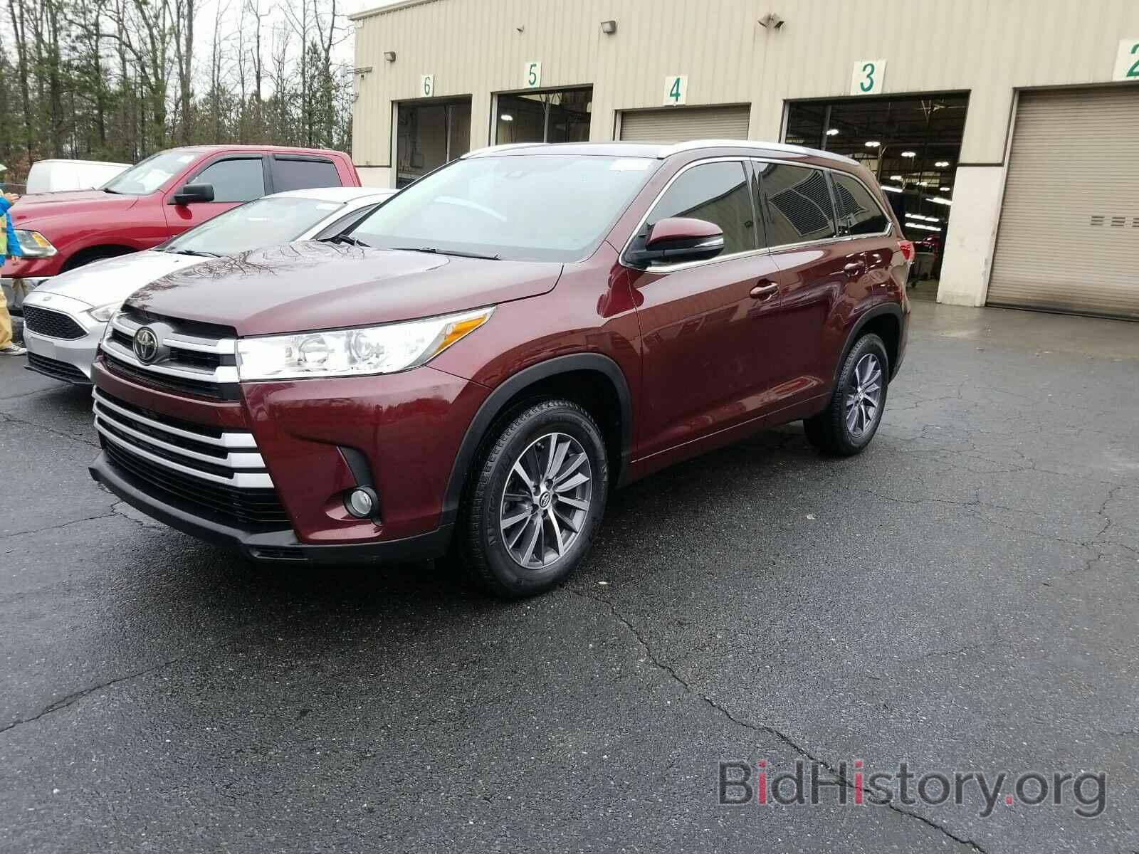 Фотография 5TDKZRFH6JS254813 - Toyota Highlander 2018