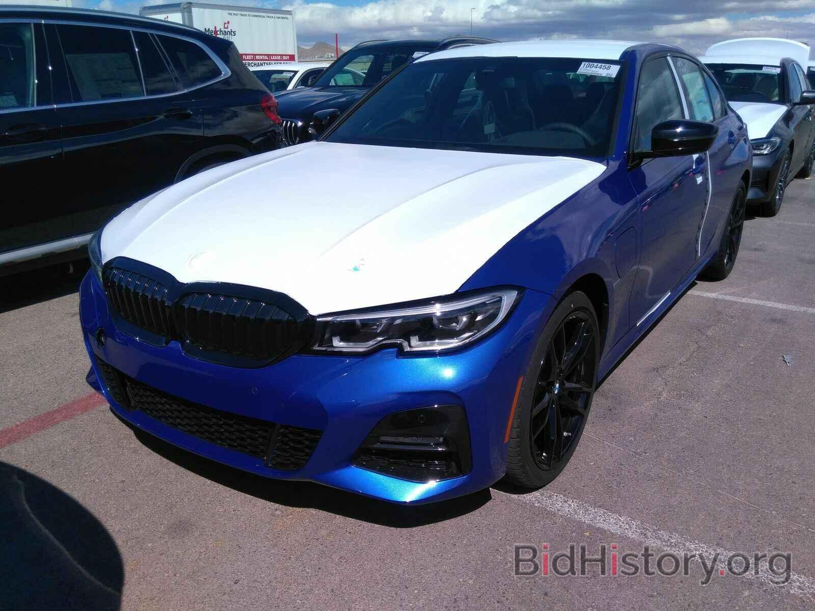 Photo 3MW5P7J07M8B54884 - BMW 3 Series 2021