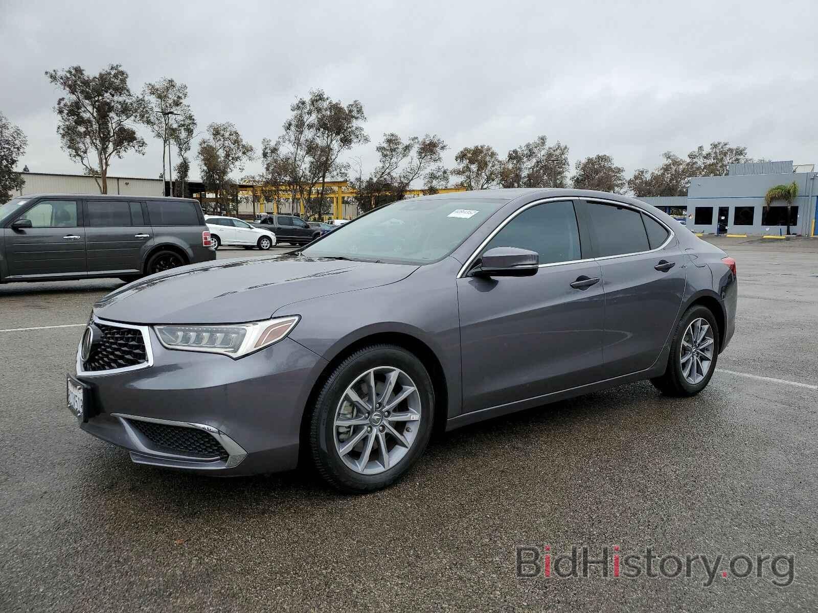 Photo 19UUB1F51JA004172 - Acura TLX 2018