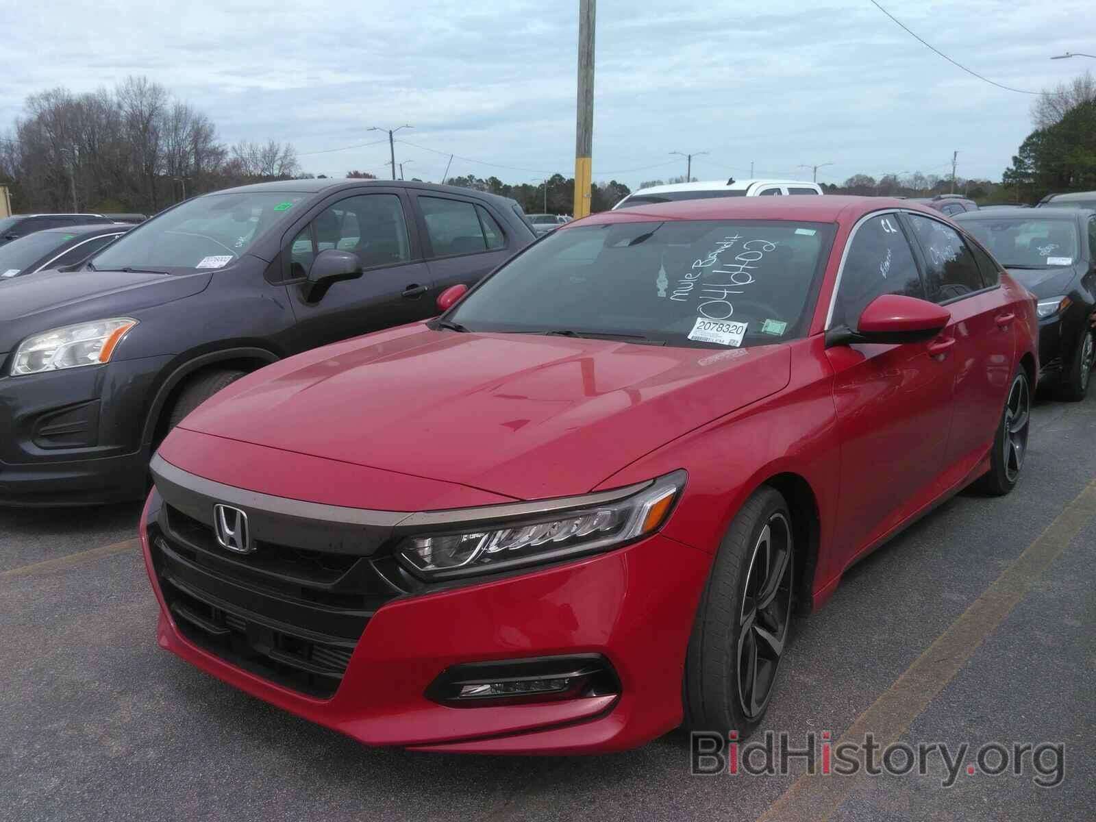 Photo 1HGCV1F32JA046402 - Honda Accord Sedan 2018