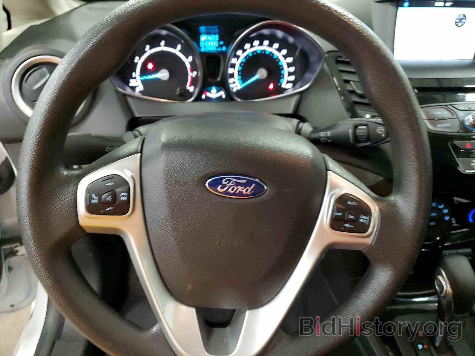 Photo 3FADP4EJ9KM131102 - Ford Fiesta 2019