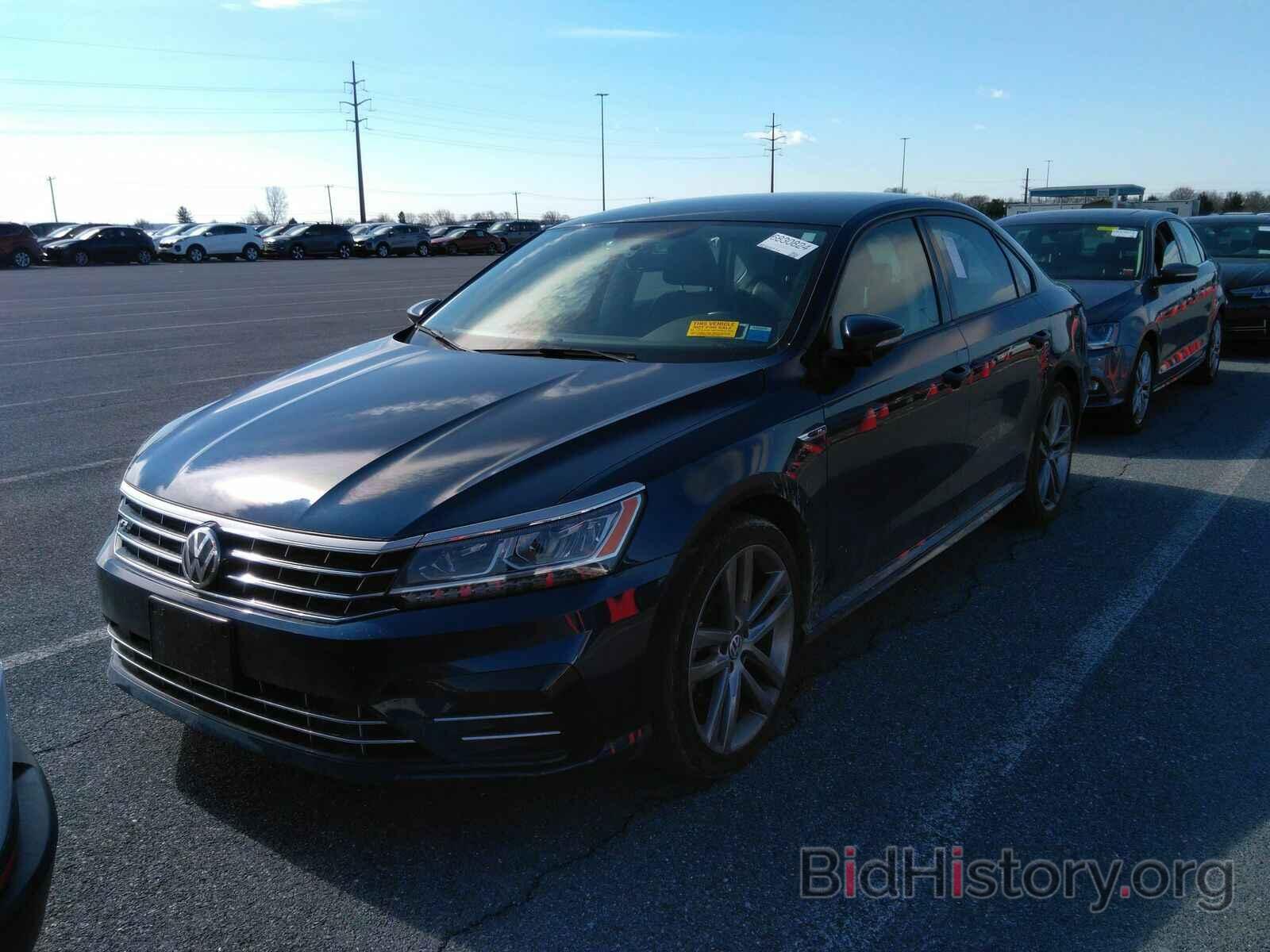 Photo 1VWAA7A31JC021164 - Volkswagen Passat 2018