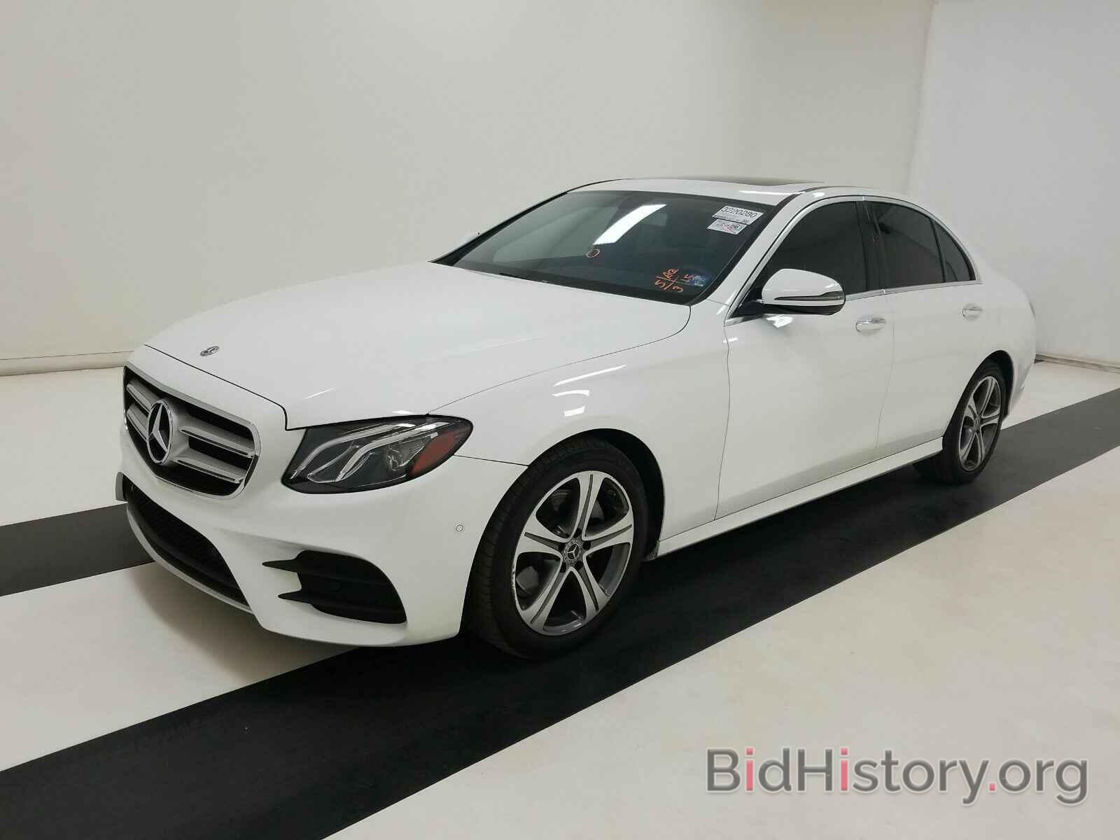 Photo WDDZF4JB1JA389259 - Mercedes-Benz E-Class 2018