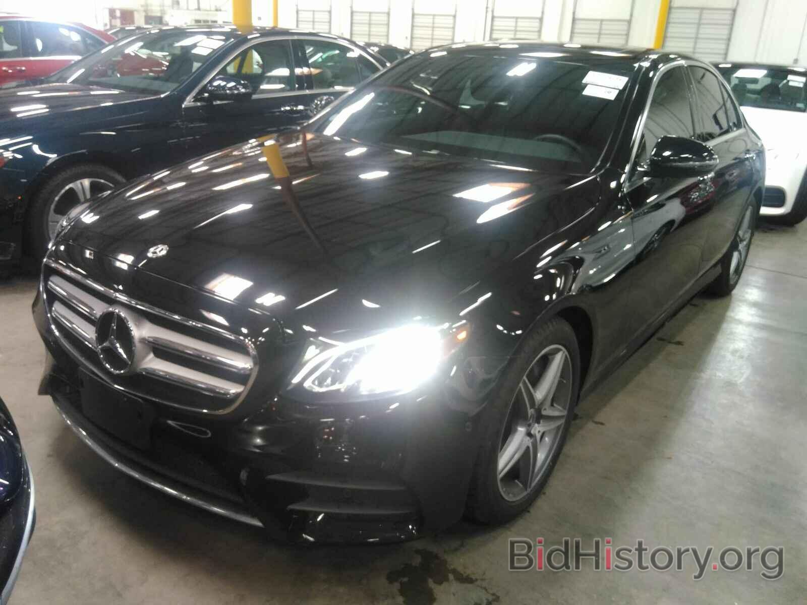 Photo WDDZF4JB8JA395303 - Mercedes-Benz E-Class 2018