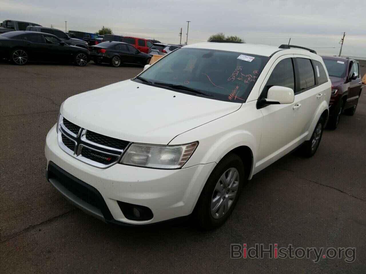 Photo 3C4PDCBG9JT525237 - Dodge Journey 2018