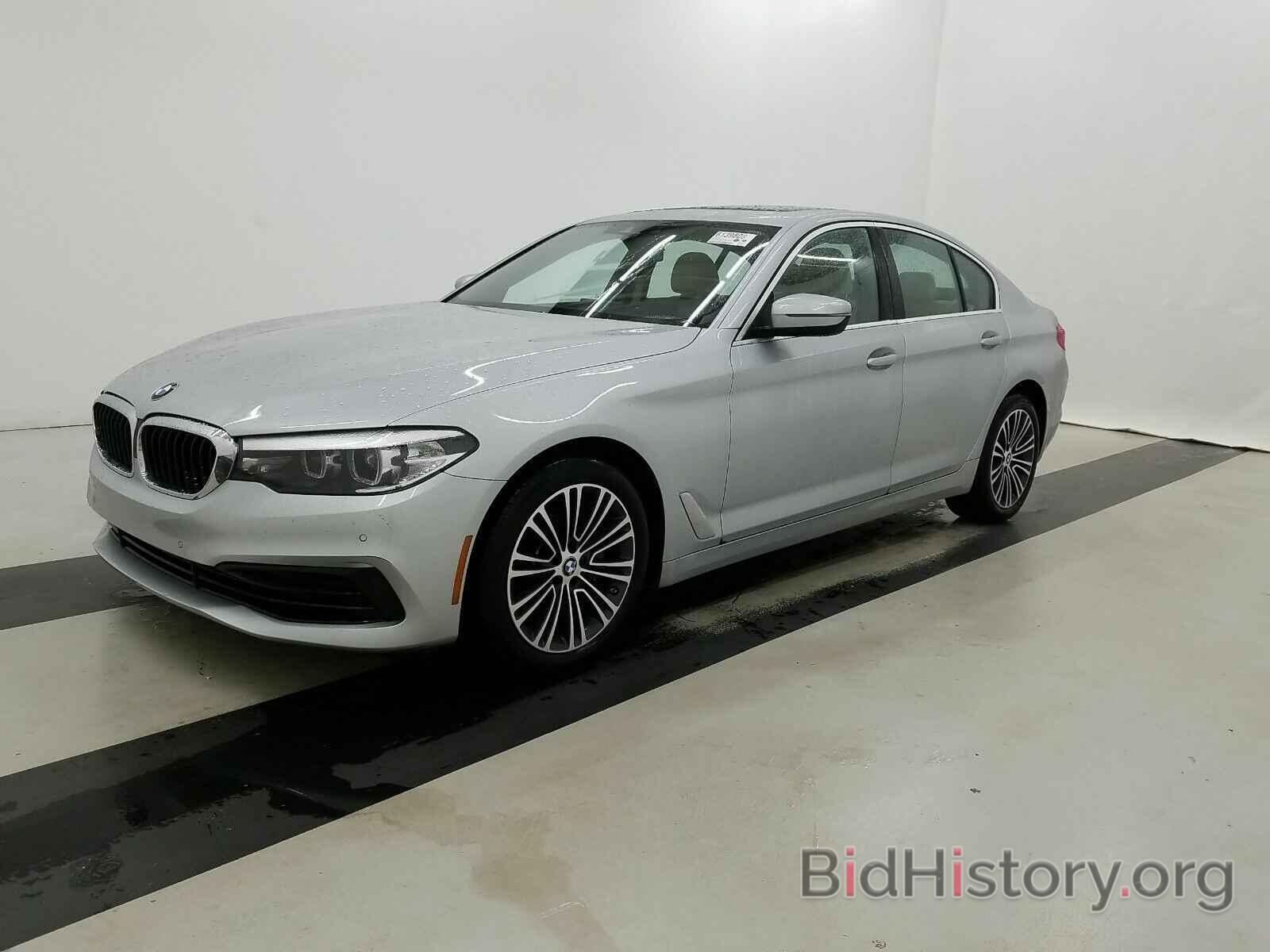 Photo WBAJS1C04LWW73534 - BMW 5 Series 2020