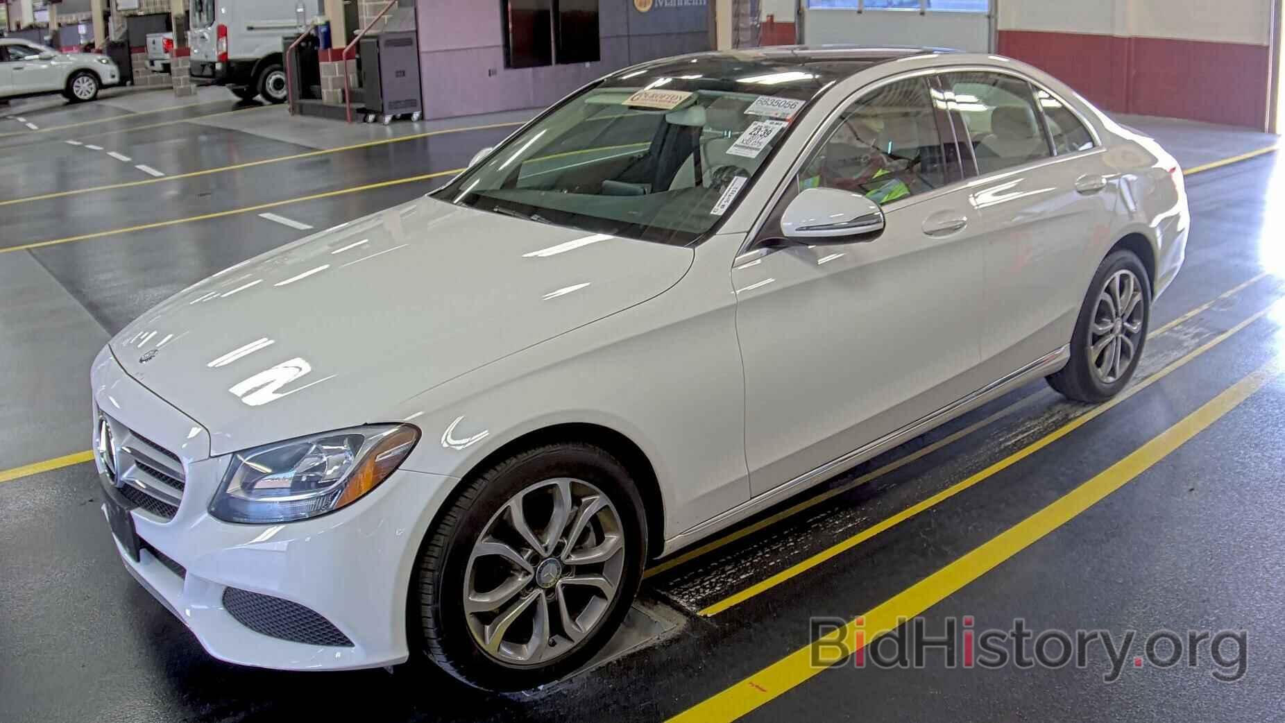 Photo 55SWF4KBXHU208963 - Mercedes-Benz C-Class 2017