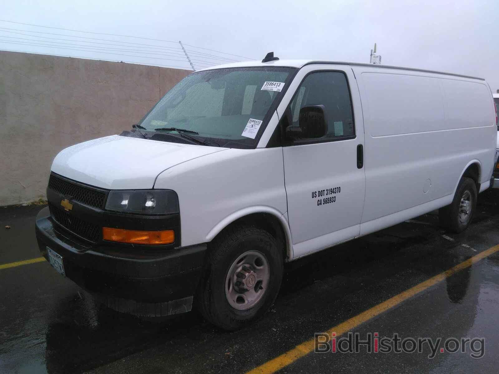 Photo 1GCWGBFG4L1155896 - Chevrolet Express Cargo Van 2020