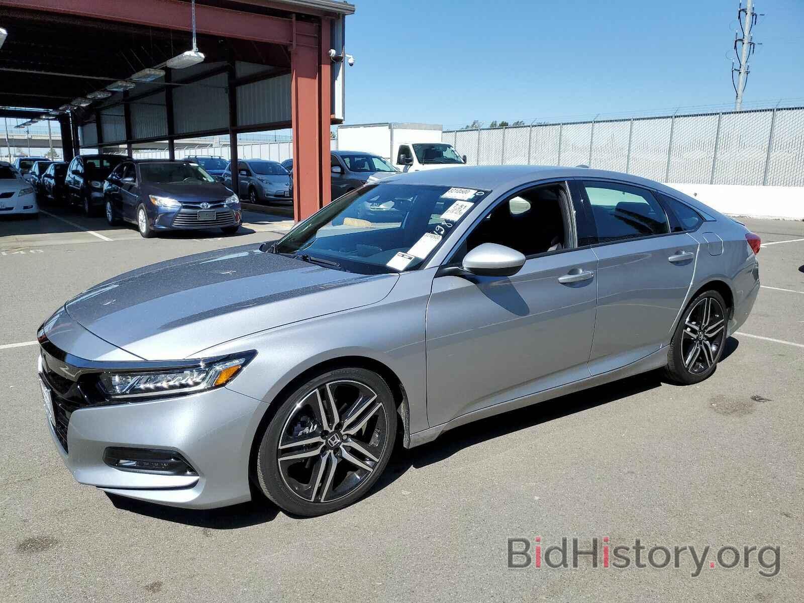 Photo 1HGCV1F36JA125877 - Honda Accord Sedan 2018