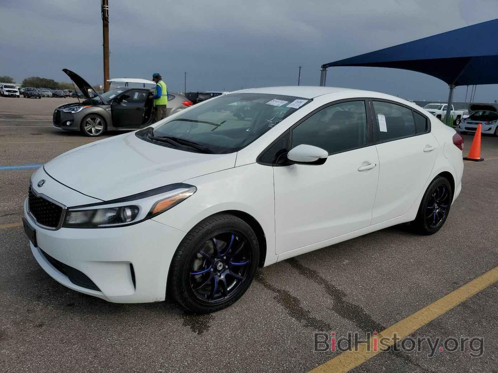 Photo 3KPFK4A7XHE069109 - Kia Forte LX 2017