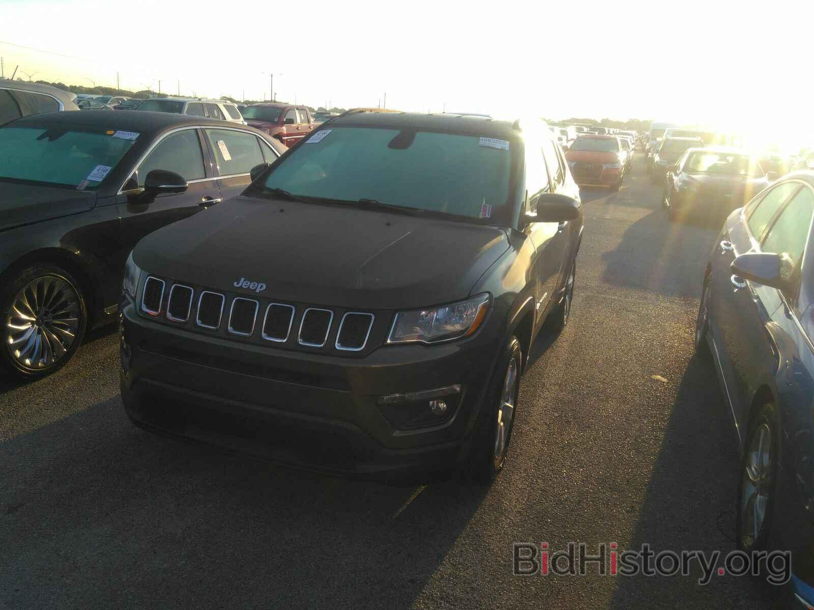 Фотография 3C4NJCBB6JT287402 - Jeep Compass 2018