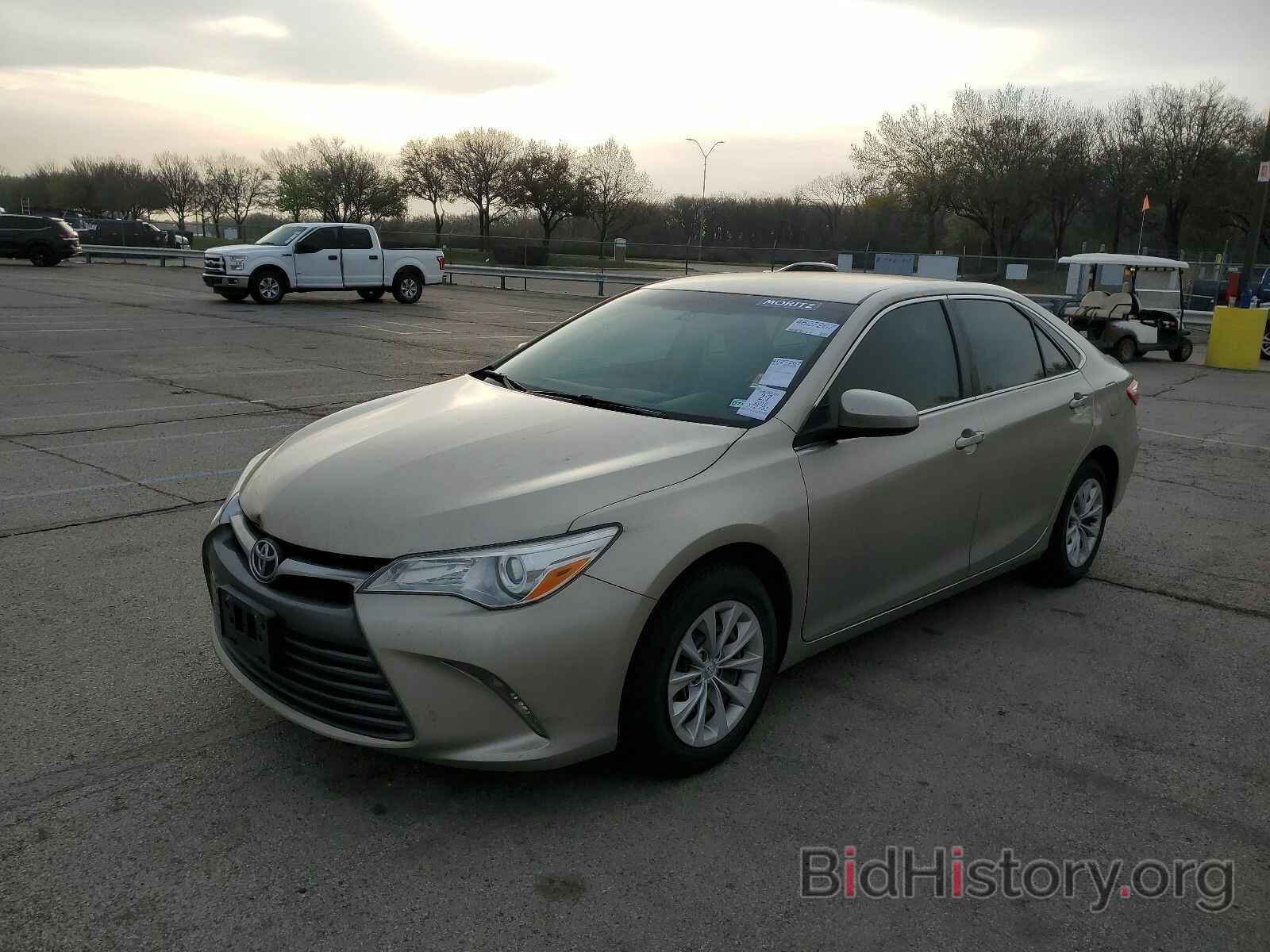 Photo 4T4BF1FK2GR538645 - Toyota Camry 2016