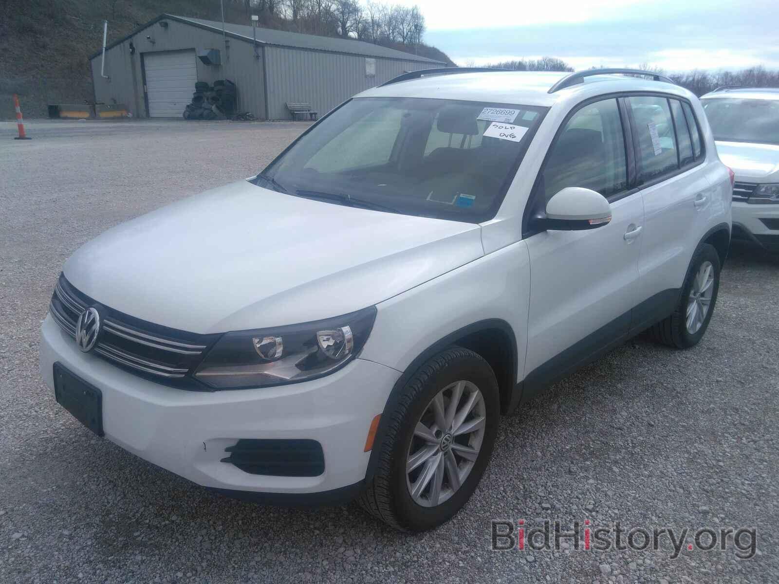 Photo WVGBV7AX6HK050623 - Volkswagen Tiguan Limited 2017