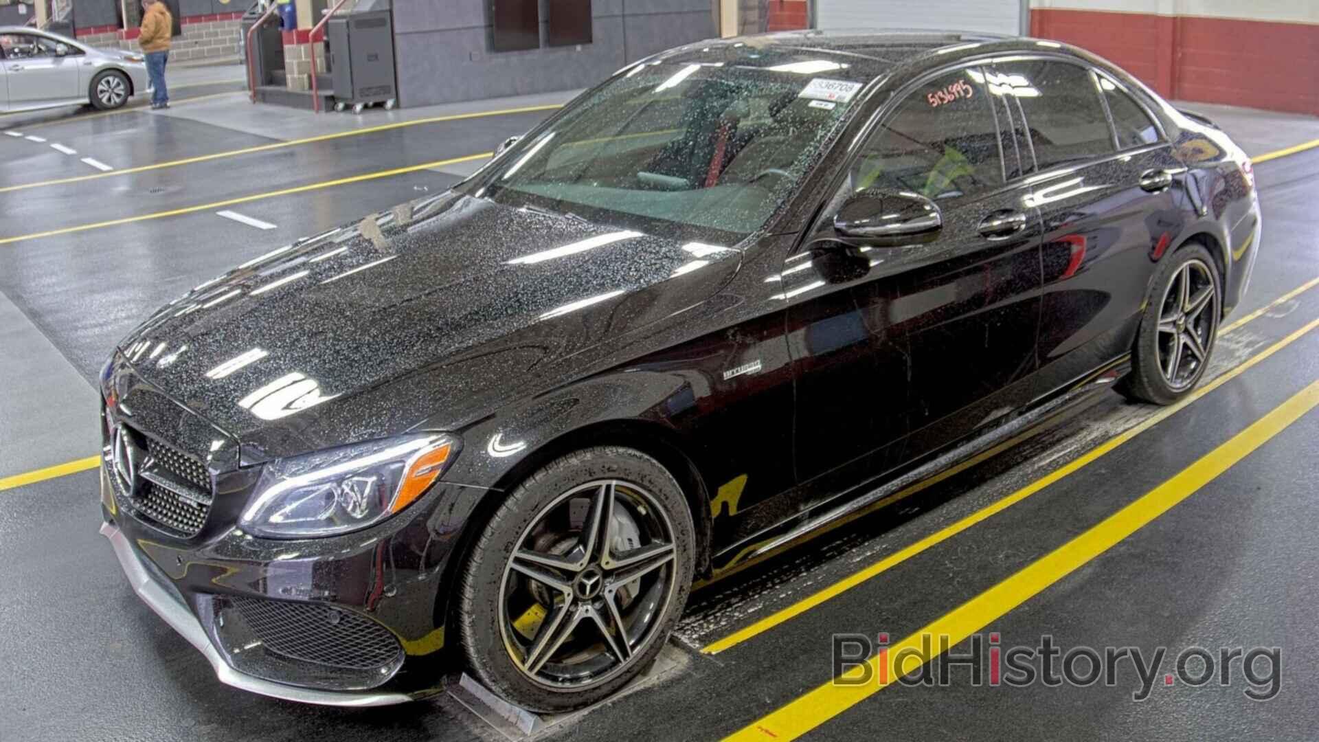 Photo 55SWF6EB3HU216796 - Mercedes-Benz C-Class 2017