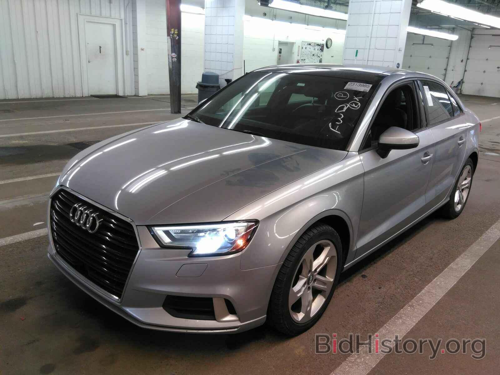 Photo WAUAUGFF4H1060718 - Audi A3 Sedan 2017