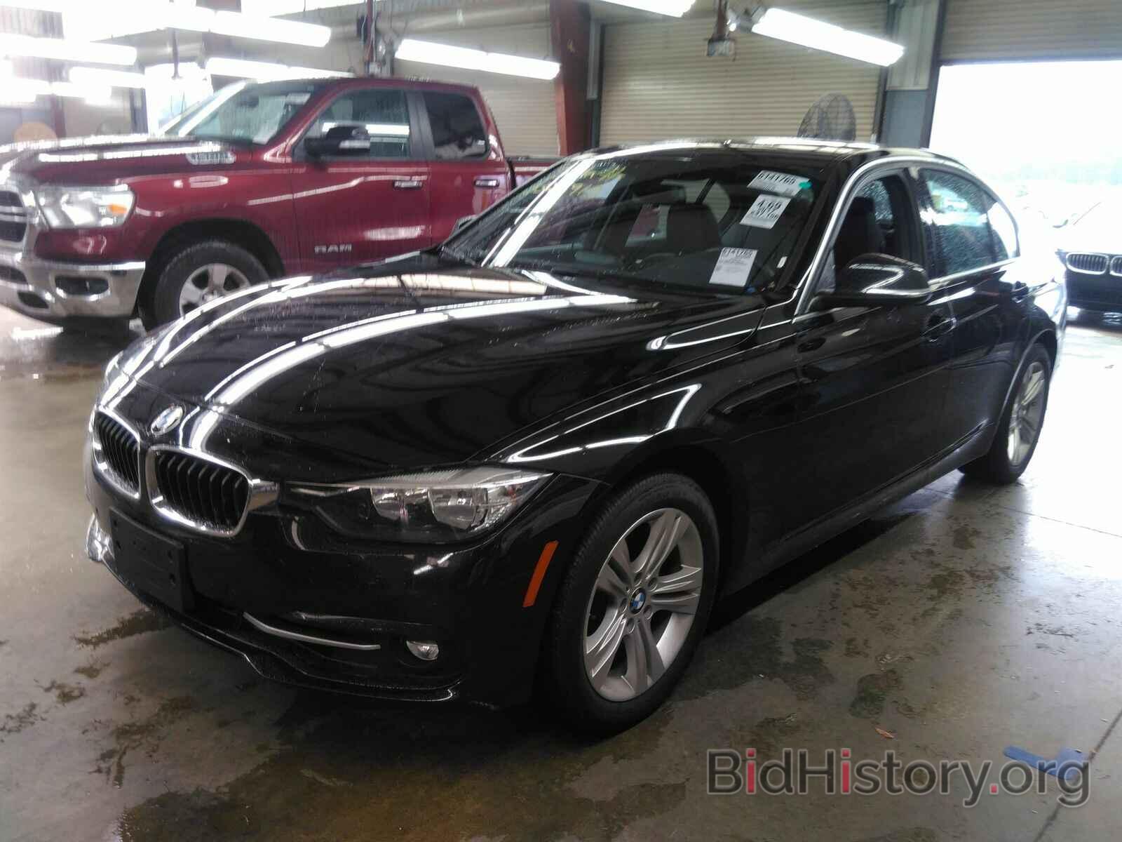 Photo WBA8D9G35HNU66028 - BMW 3 Series 2017