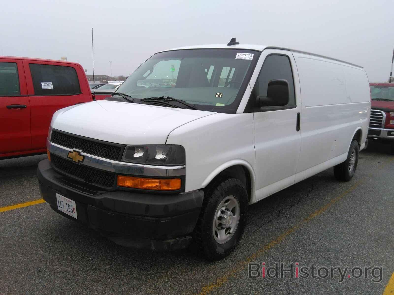 Photo 1GCWGBFG7L1142527 - Chevrolet Express Cargo Van 2020