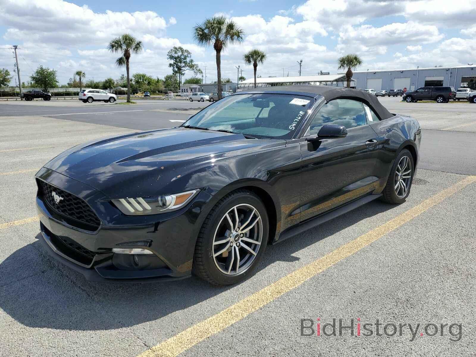 Photo 1FATP8UH2G5221903 - Ford Mustang 2016