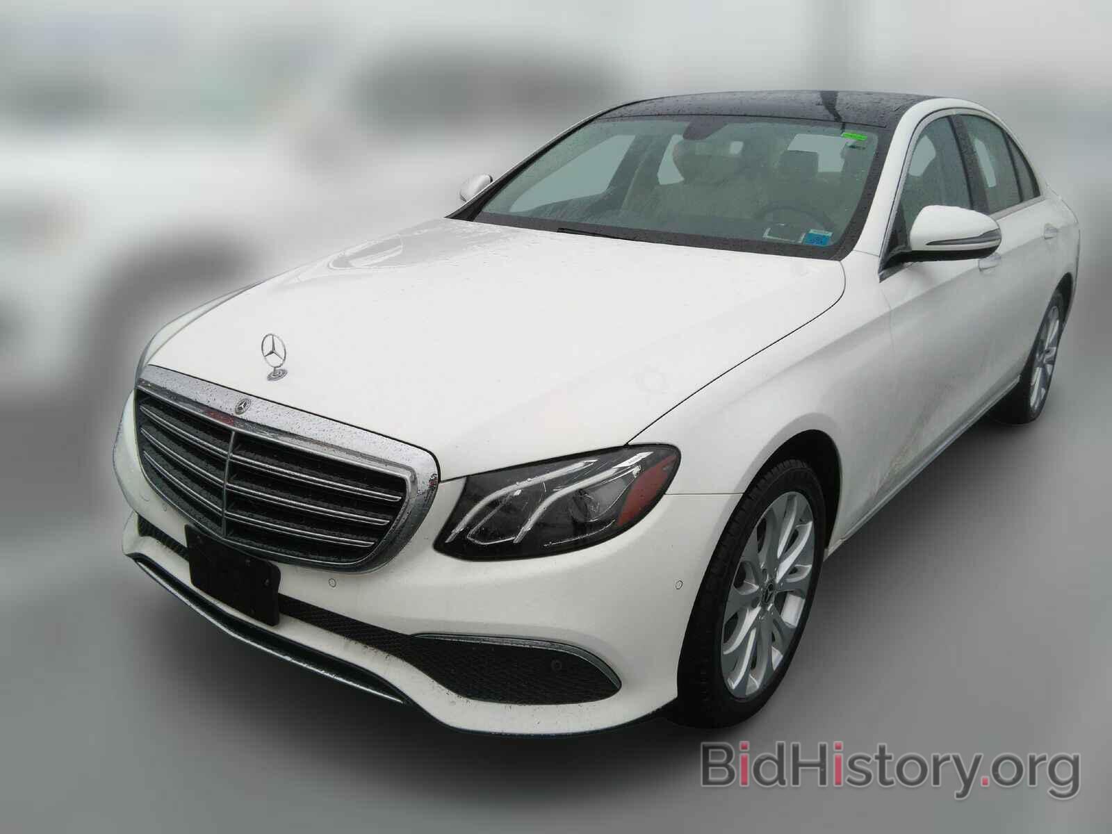 Photo WDDZF4KB7JA358046 - Mercedes-Benz E-Class 2018