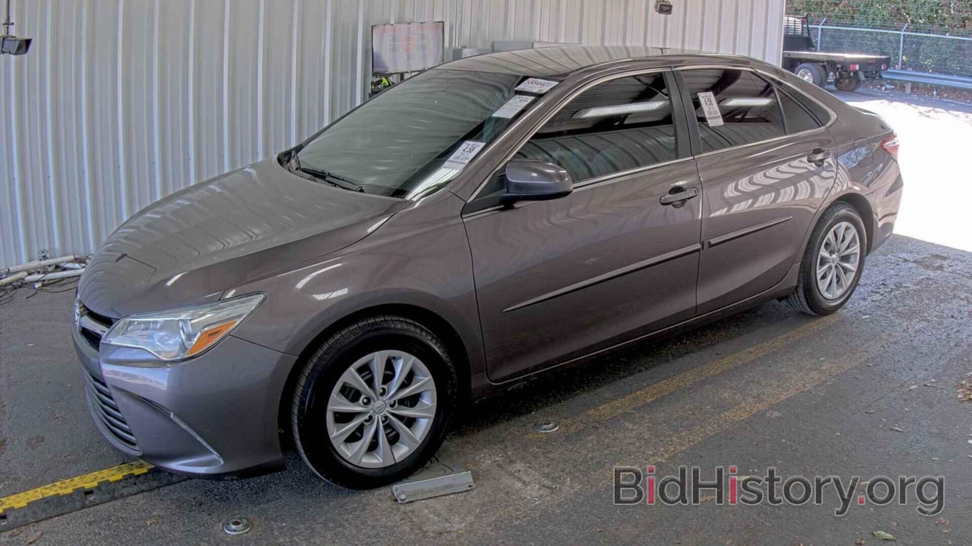 Photo 4T4BF1FK3FR445048 - Toyota Camry 2015