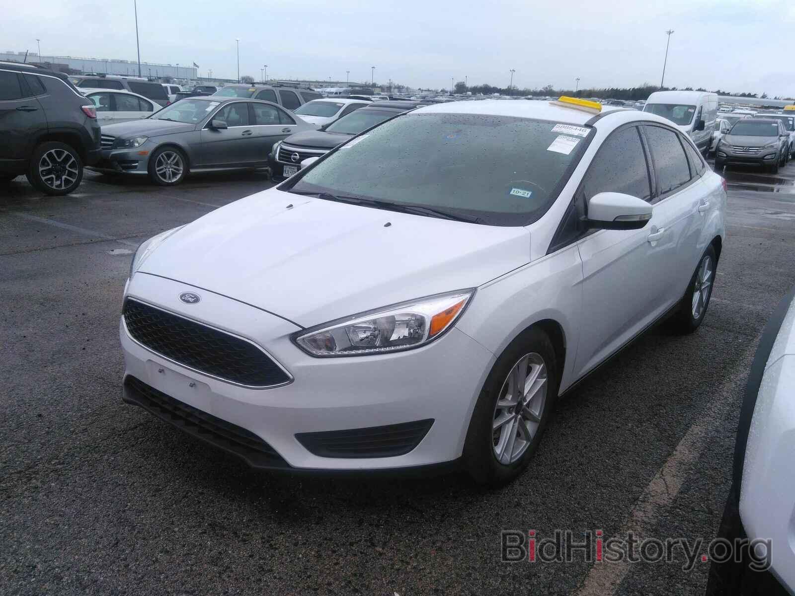 Photo 1FADP3F21HL204782 - Ford Focus SE 2017