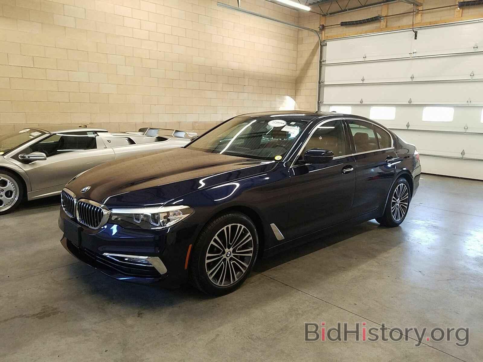 Фотография WBAJA7C58JG907389 - BMW 5 Series 2018