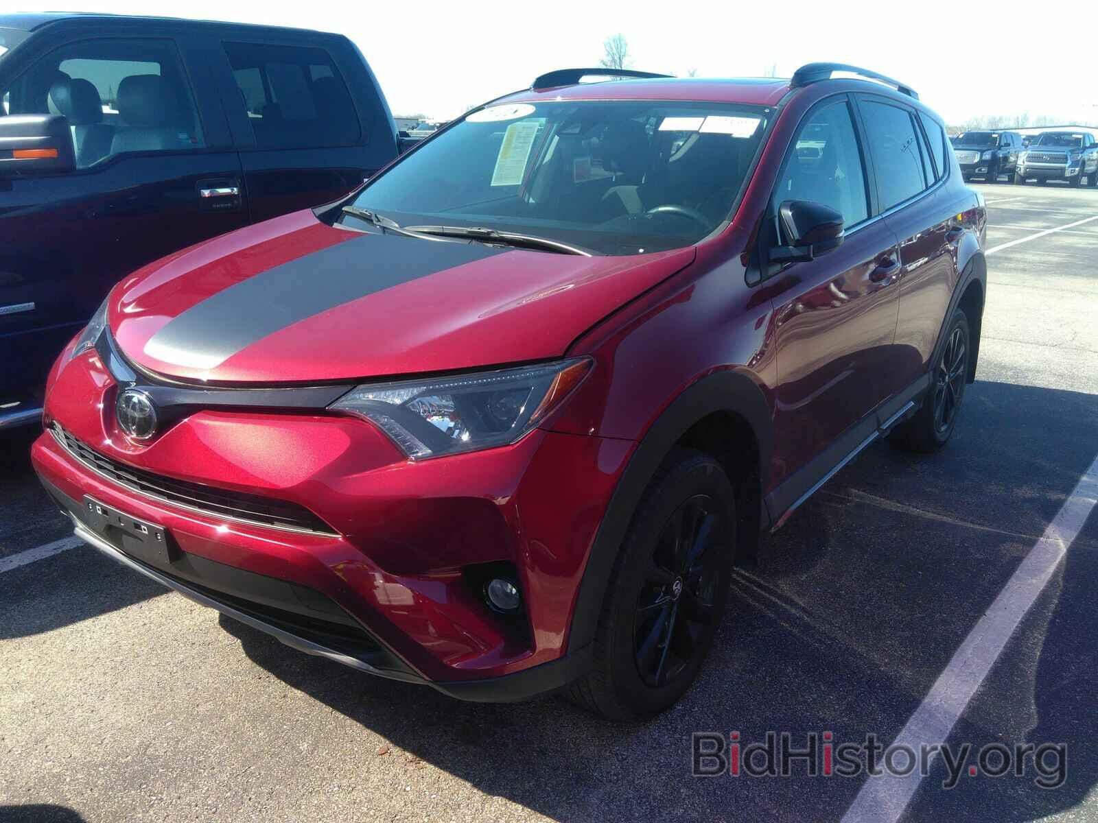 Photo 2T3RFREVXJW713046 - Toyota RAV4 Ad 2018