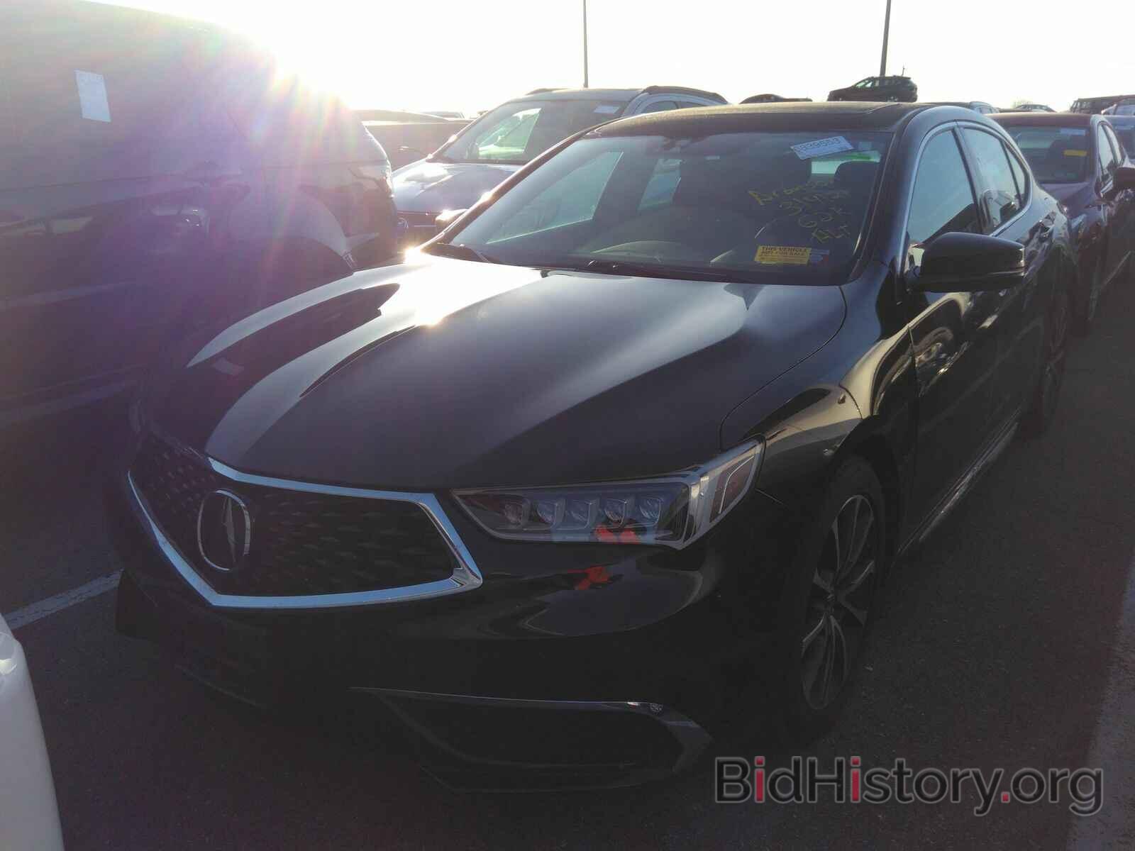 Photo 19UUB3F57JA003572 - Acura TLX 2018