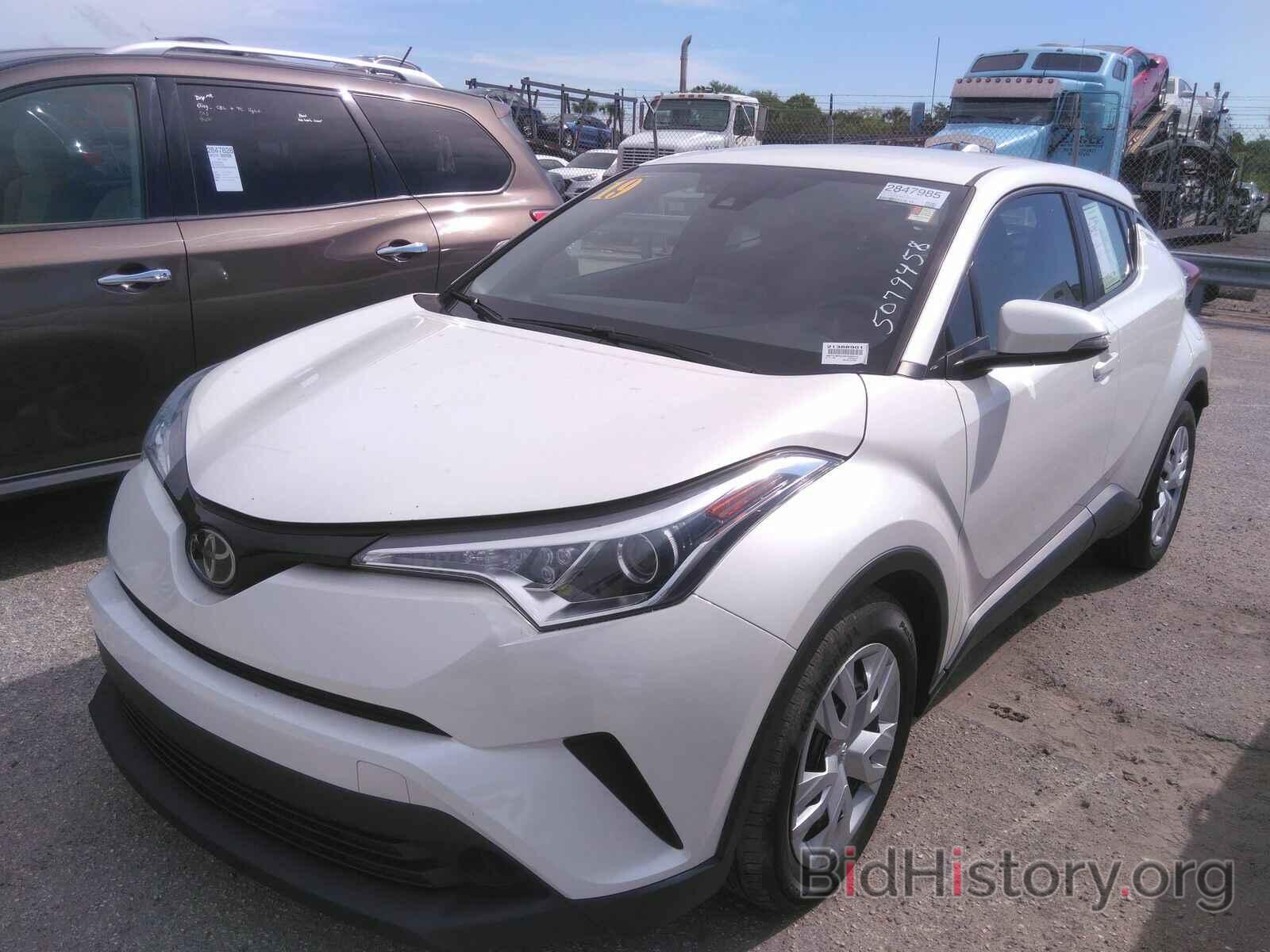 Photo NMTKHMBX0KR093037 - Toyota C-HR 2019