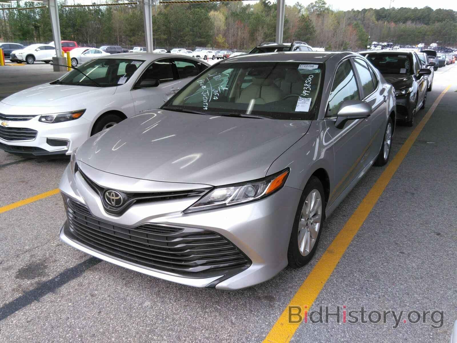 Photo 4T1B11HK5JU511579 - Toyota Camry LE 2018