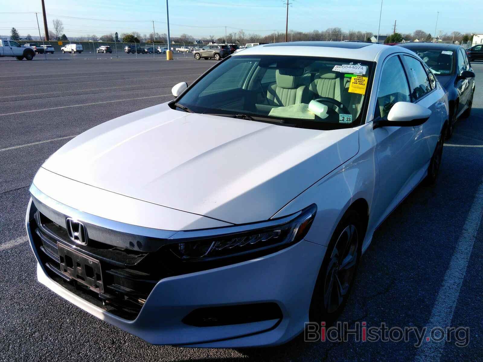 Photo 1HGCV1F5XJA045628 - Honda Accord Sedan 2018